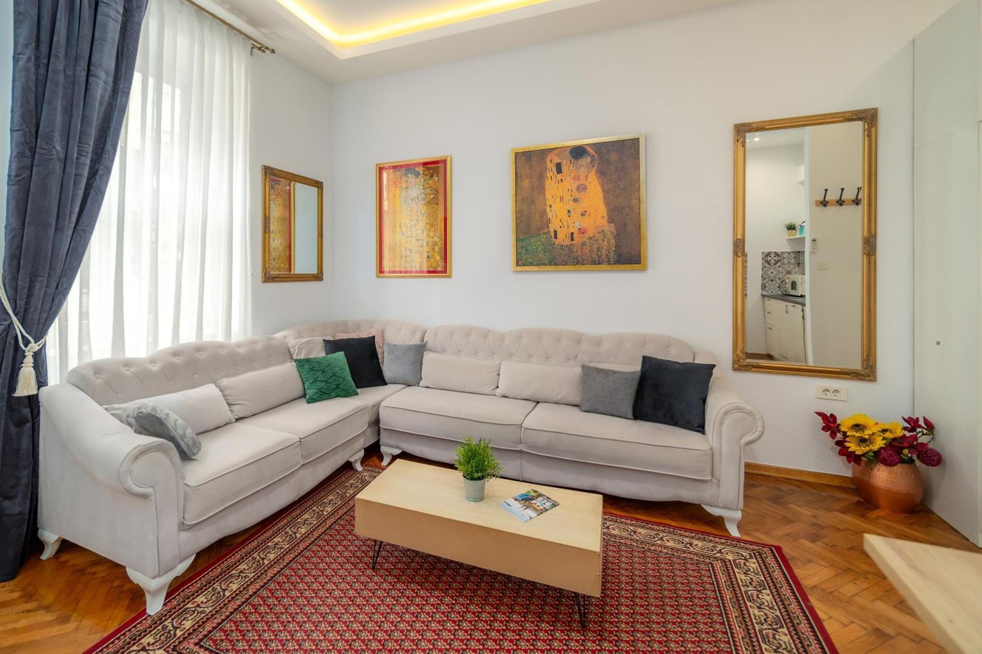 Aurelia Antik Apartments & Rooms, Zagreb City Center Buitenkant foto