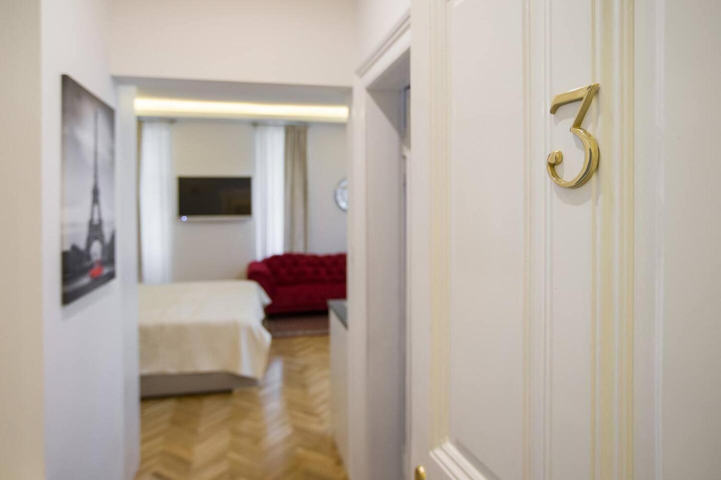 Aurelia Antik Apartments & Rooms, Zagreb City Center Buitenkant foto