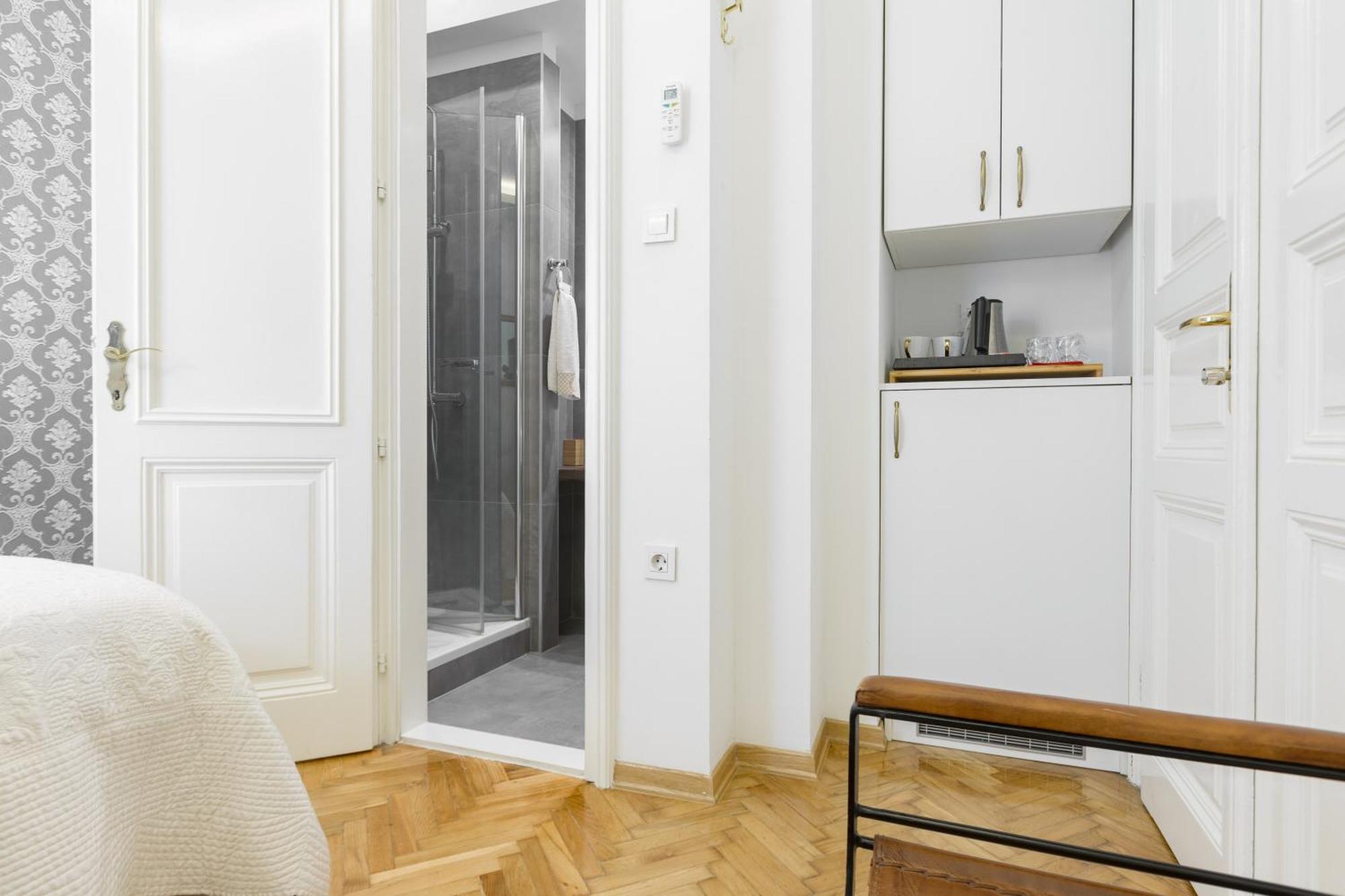 Aurelia Antik Apartments & Rooms, Zagreb City Center Buitenkant foto
