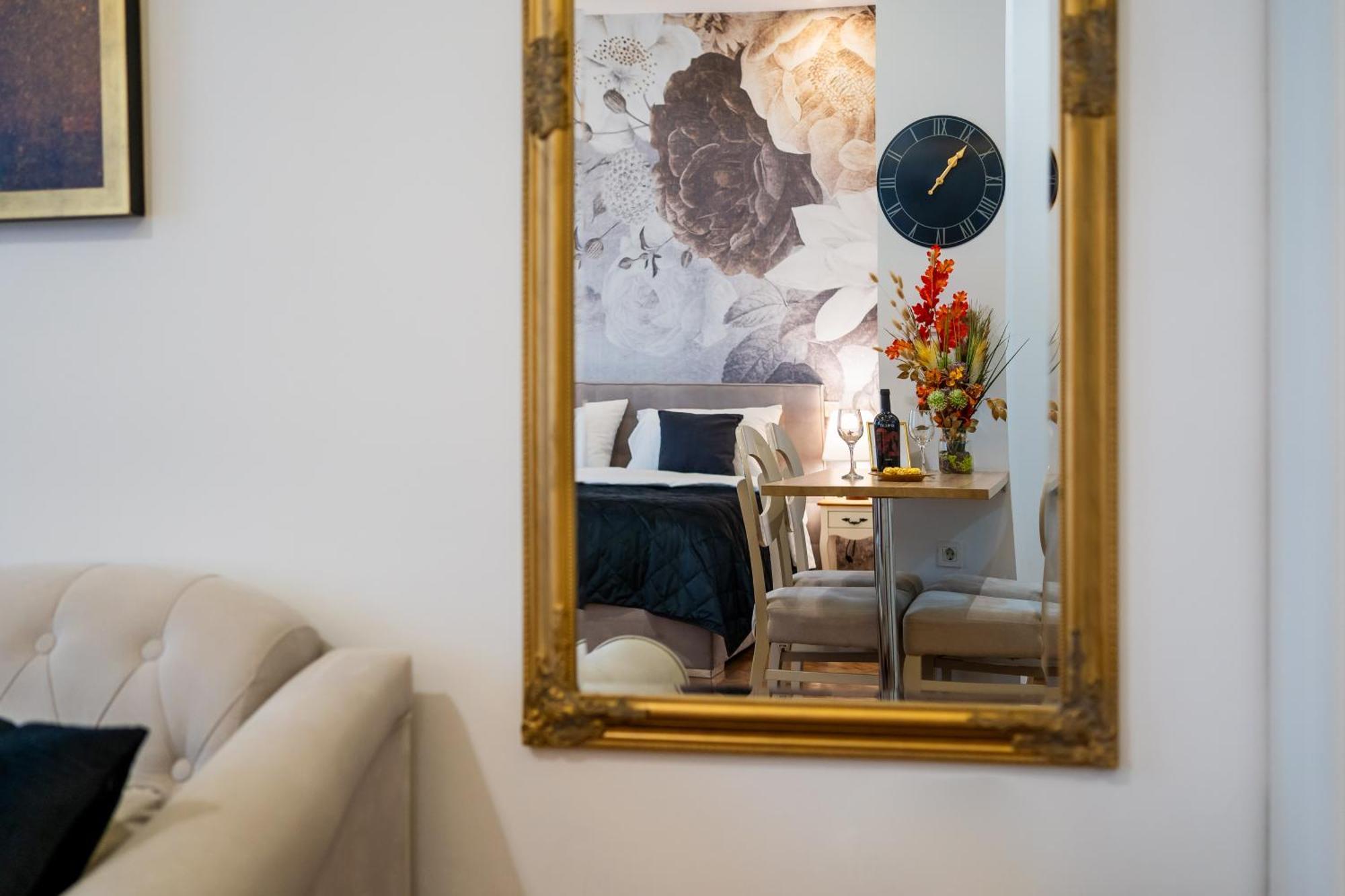 Aurelia Antik Apartments & Rooms, Zagreb City Center Buitenkant foto