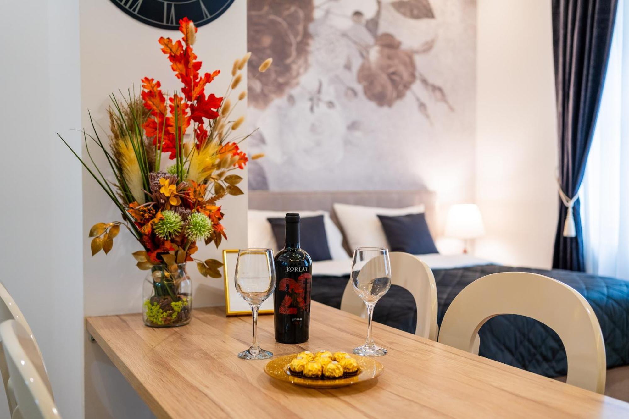 Aurelia Antik Apartments & Rooms, Zagreb City Center Buitenkant foto